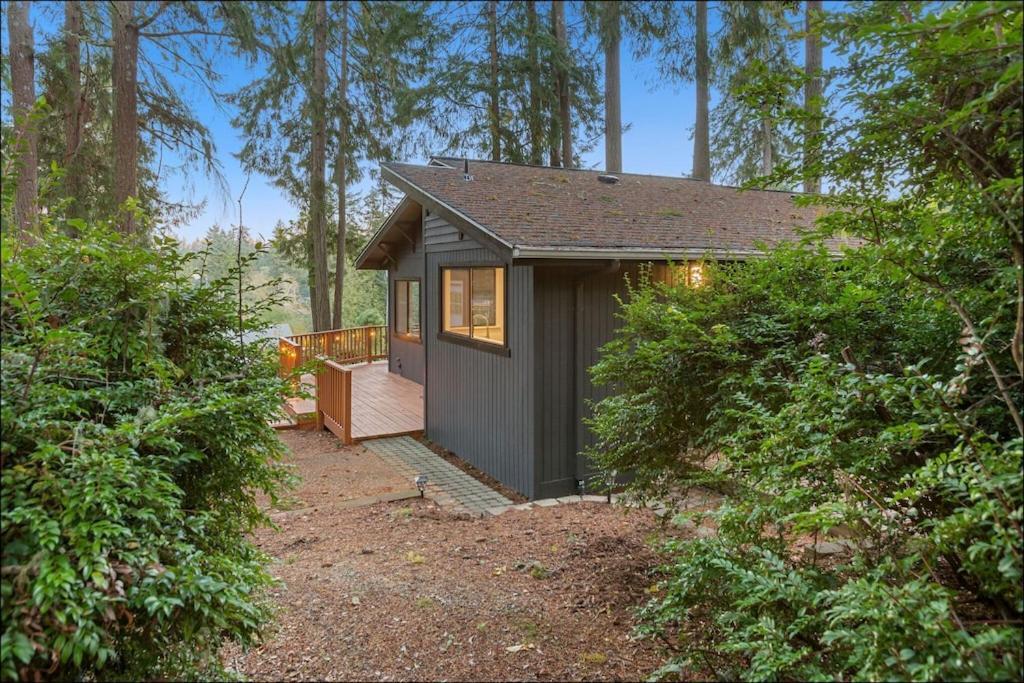 Lakebay Cottage Exterior photo